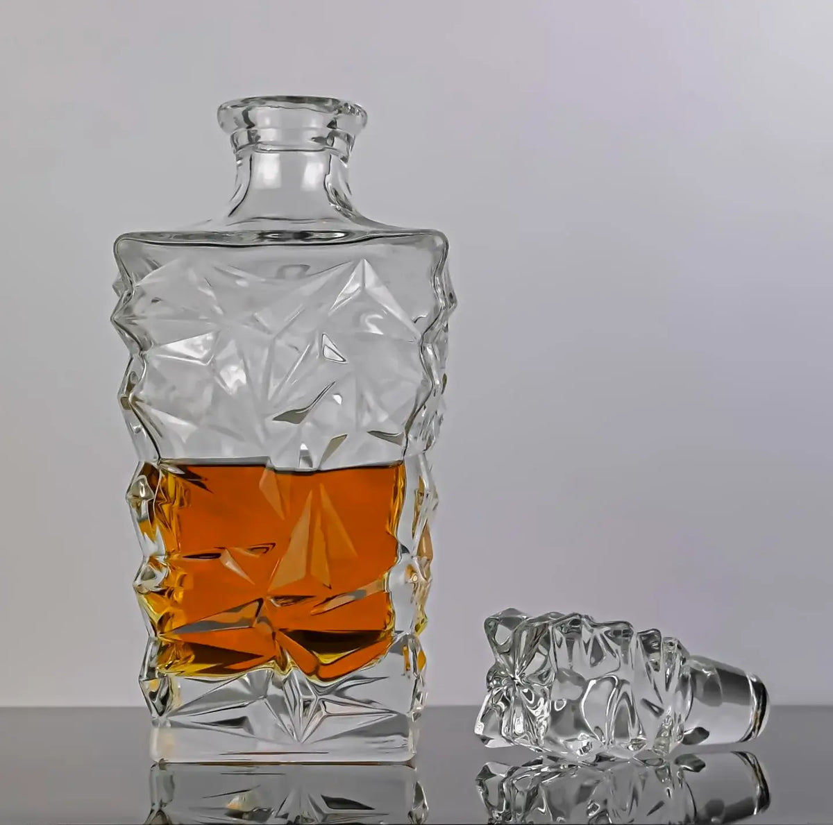 Jagged Edge Whisky Decanter and 4 Glass Set - Solkatt Designs 