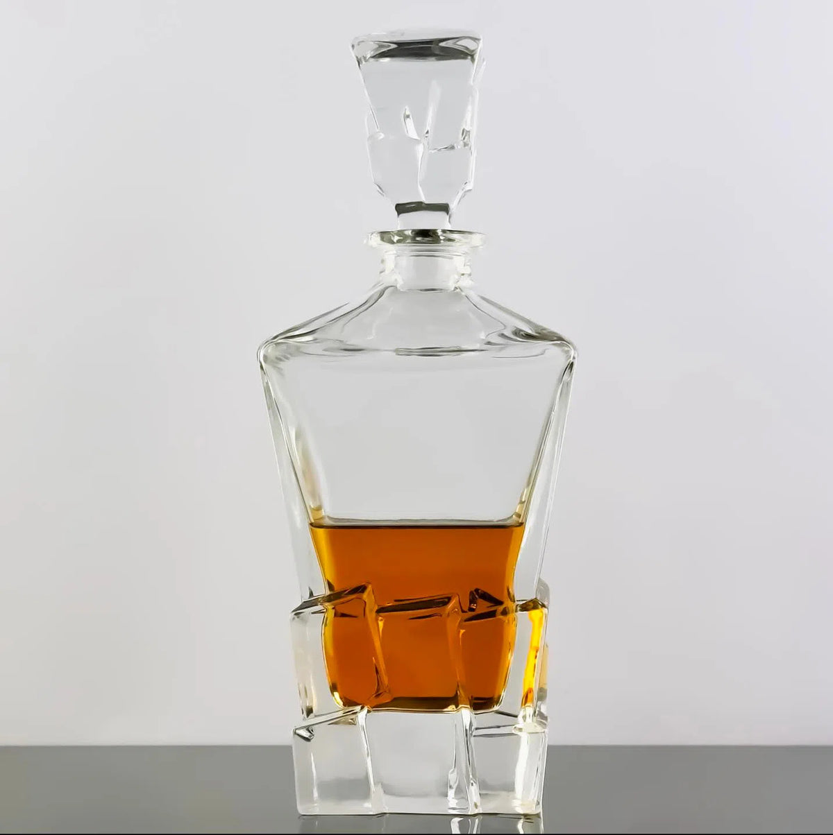 Rock Bottom Whisky Decanter and 4 Glass Set - Solkatt Designs 