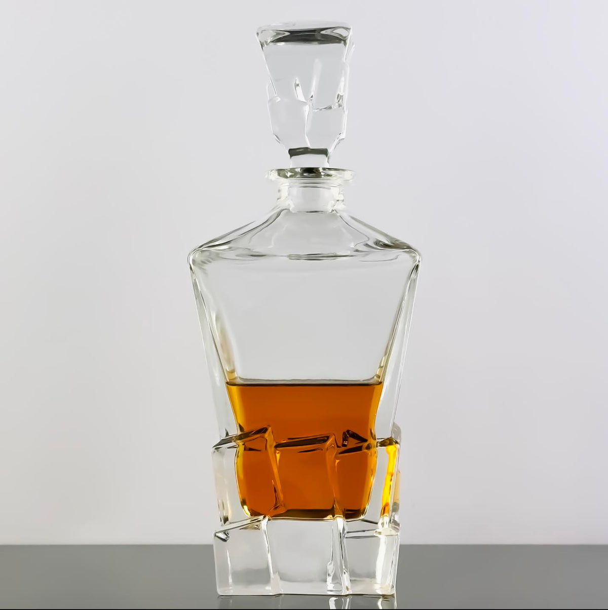 Rock Bottom Whisky Decanter and 4 Glass Set - Solkatt Designs 