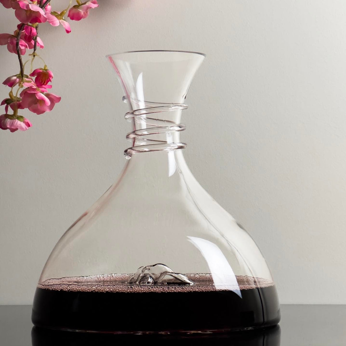 The Ossa Glass Wine Decanter - Solkatt Designs 