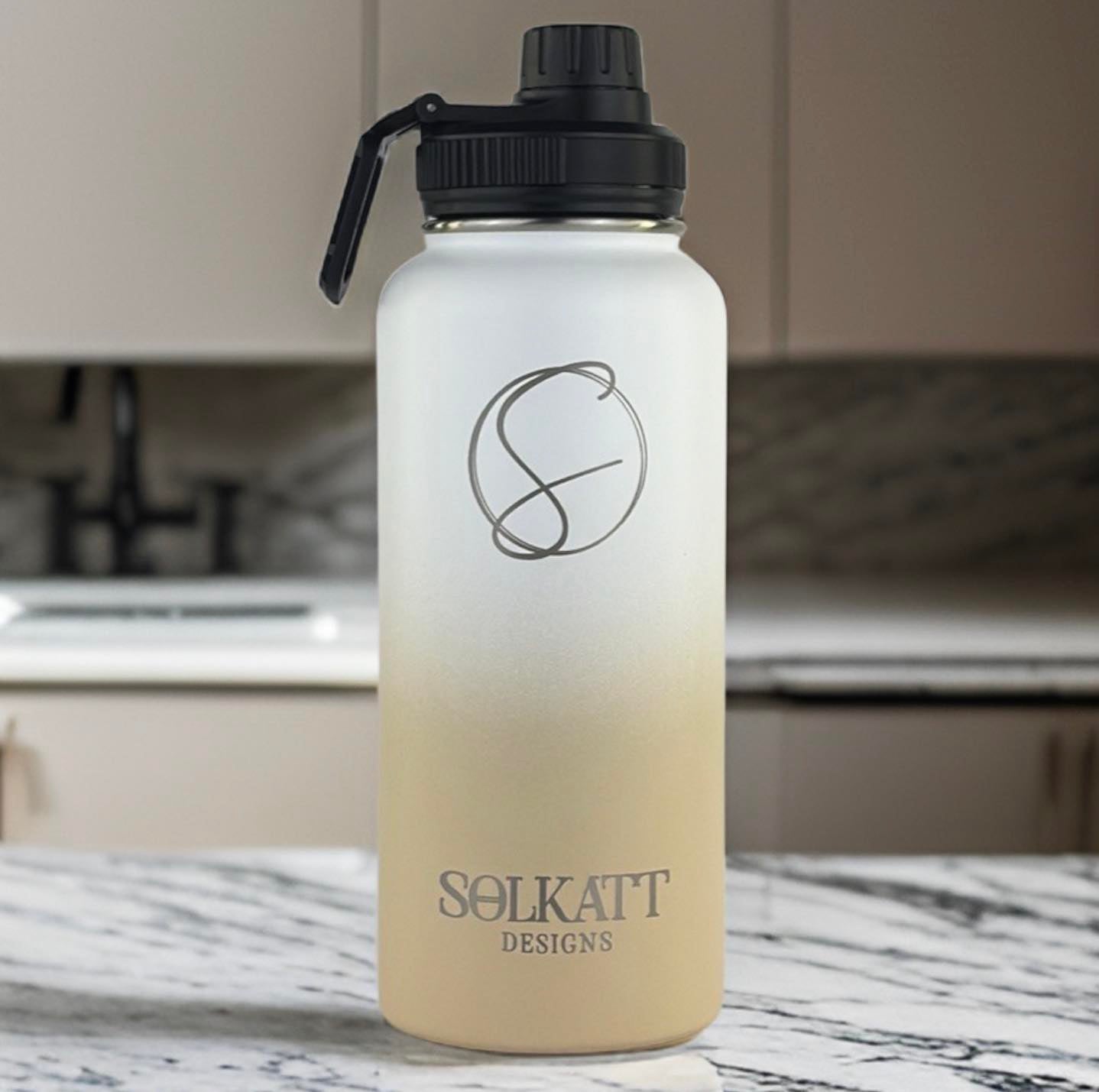Sandy Bay (Pastel Beige) 950ml / 32oz Stainless Steel Insulated Drink Bottle - Solkatt Designs 